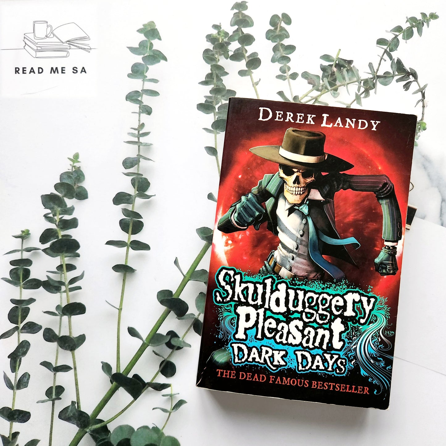 Skulduggery Pleasant Dark Days